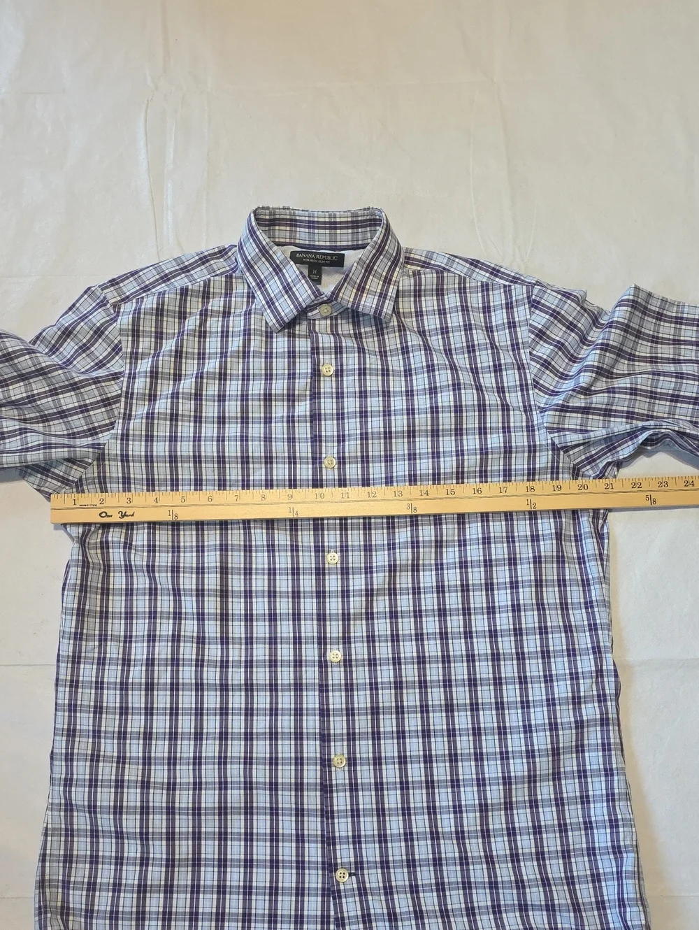Banana Republic Men's Plaid Button-Down Shirt Blue Purple M